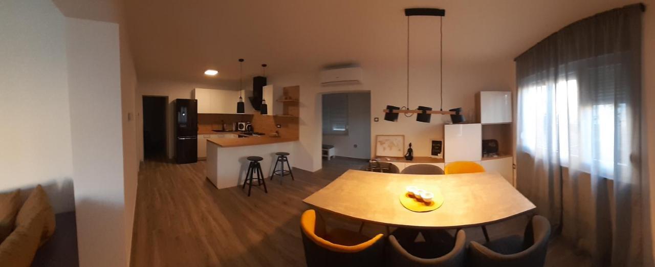 Vela Grota Apartment Rijeka Ngoại thất bức ảnh